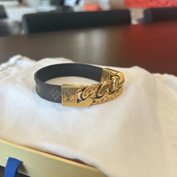 Louis Vuitton gold chain links bracelet w/monogram leather band - Picture 2 of 9